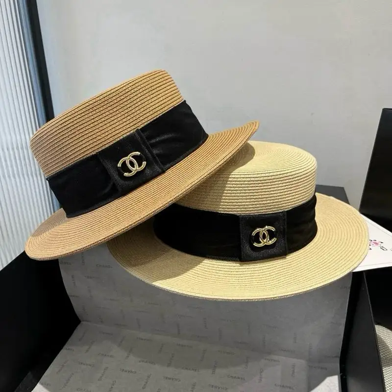 Chanel top hat dx172
